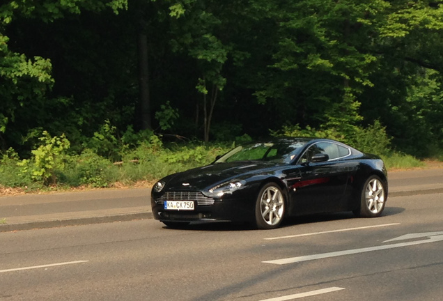 Aston Martin V8 Vantage