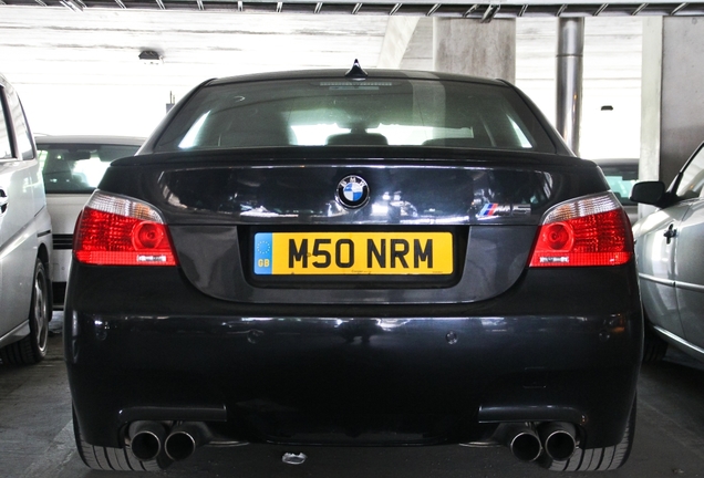 BMW M5 E60 2005