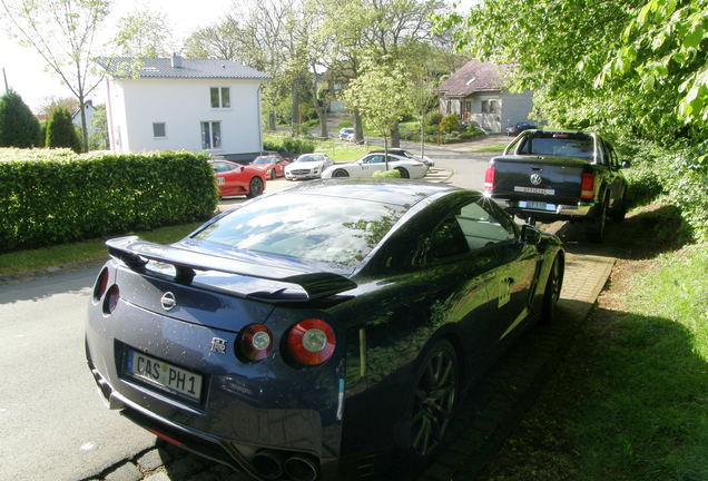 Nissan GT-R 2011