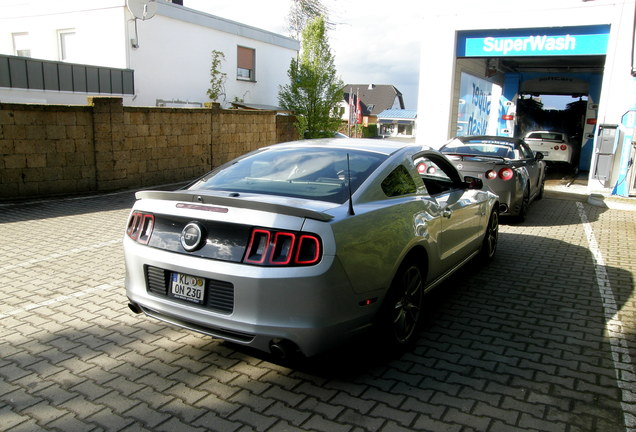 Nissan GT-R 2011