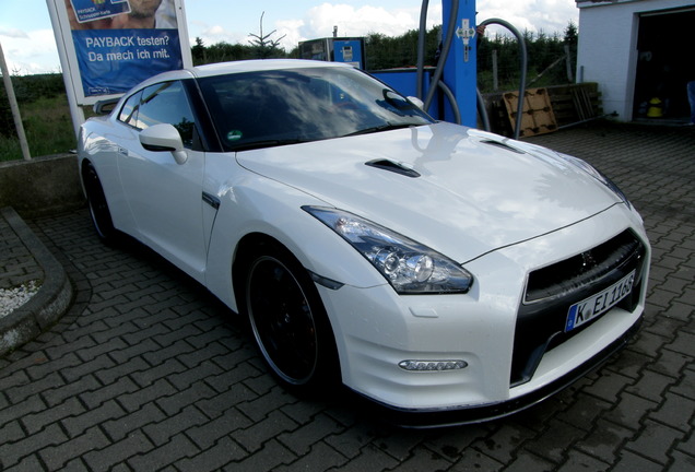 Nissan GT-R 2013