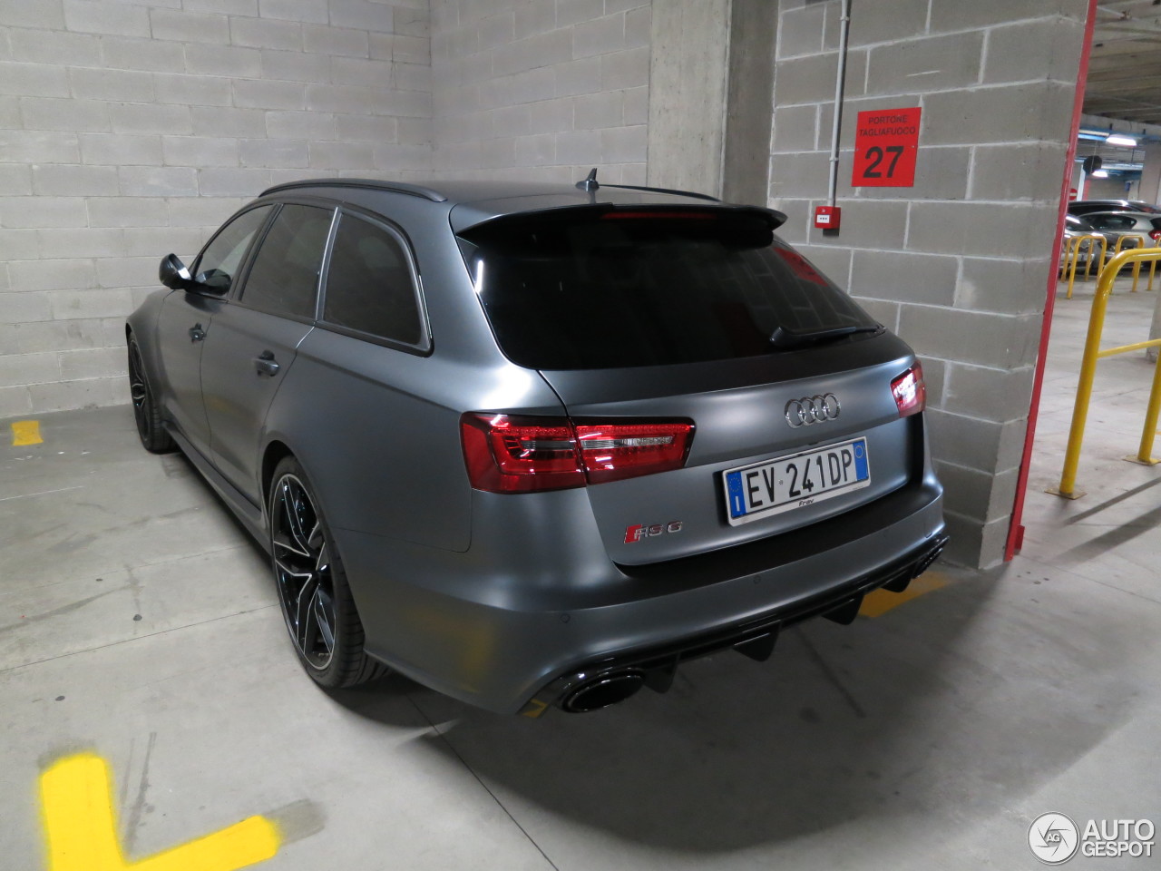 Audi RS6 Avant C7