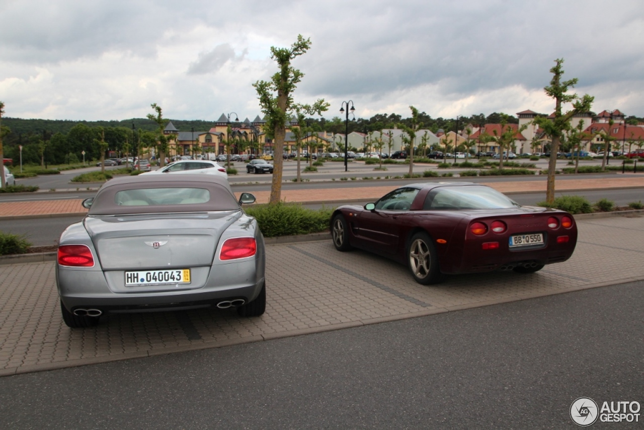 Bentley Continental GTC V8