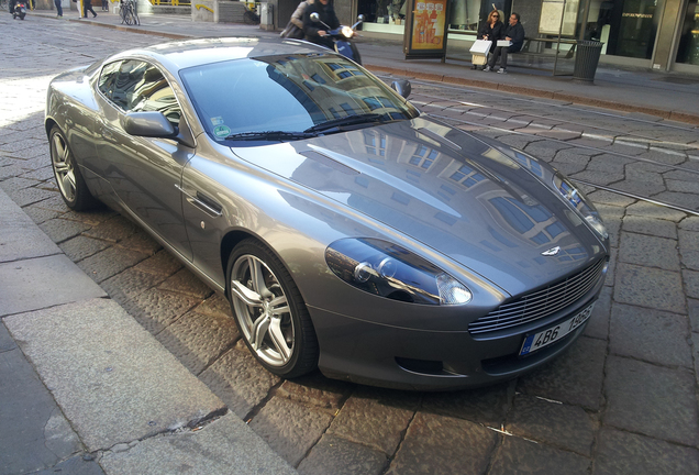 Aston Martin DB9