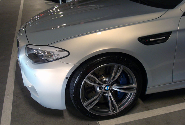 BMW M5 F10 2011