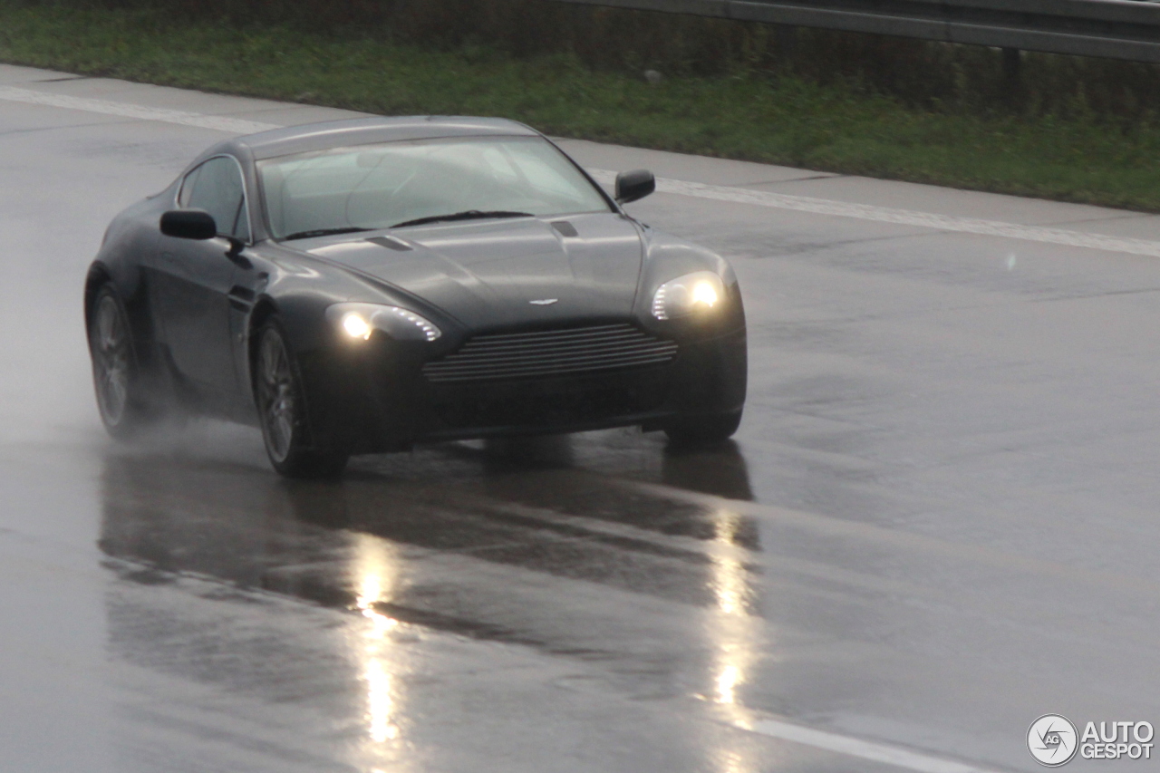 Aston Martin V8 Vantage