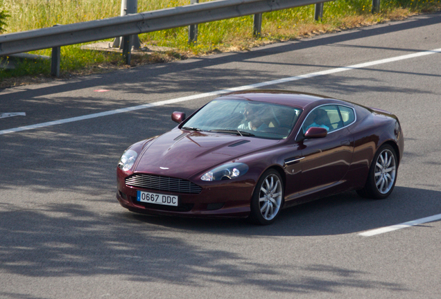 Aston Martin DB9