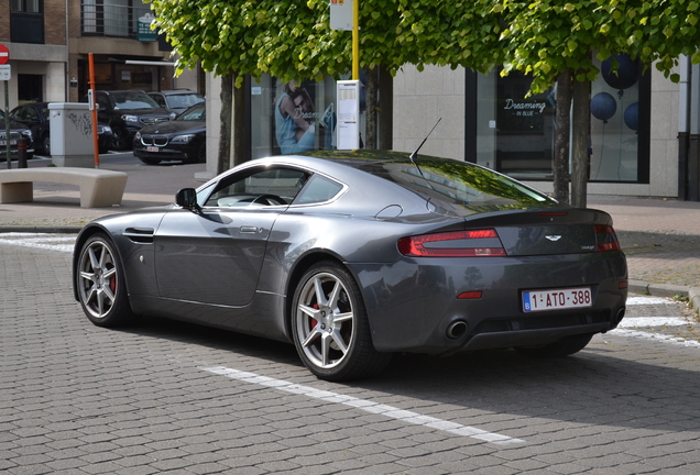 Aston Martin V8 Vantage