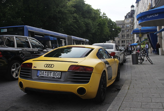 Audi R8 V10 Plus 2013