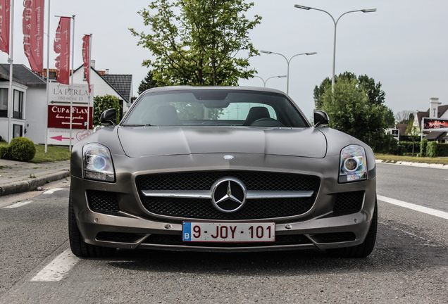 Mercedes-Benz SLS AMG