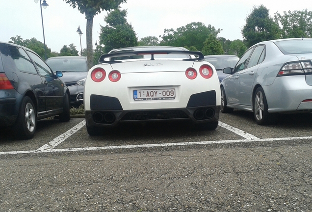 Nissan GT-R