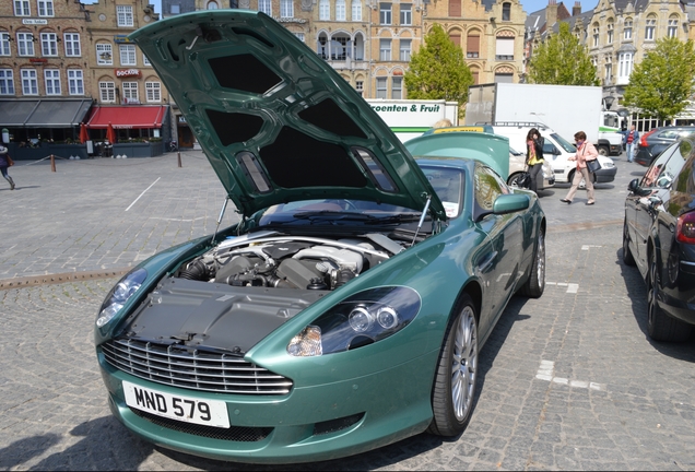 Aston Martin DB9