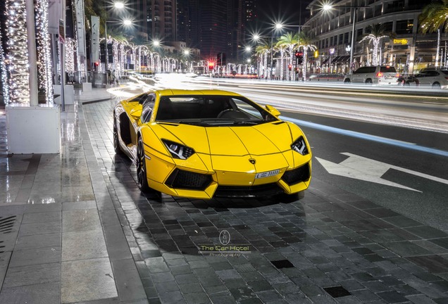 Lamborghini Aventador LP700-4