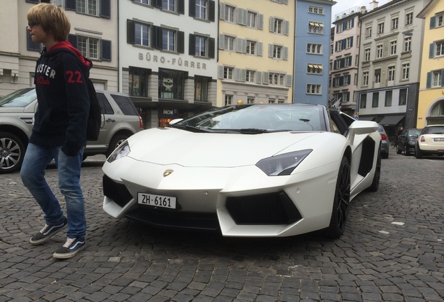 Lamborghini Aventador LP700-4 Roadster