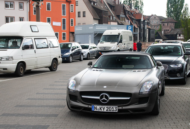 Mercedes-Benz SLS AMG Roadster