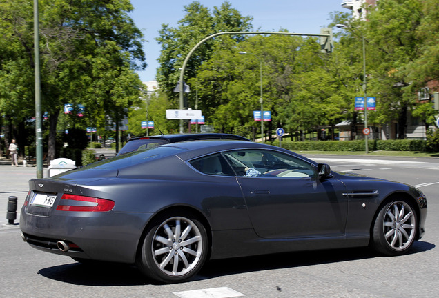 Aston Martin DB9