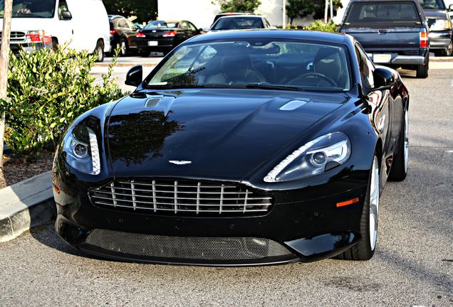 Aston Martin DB9 2013