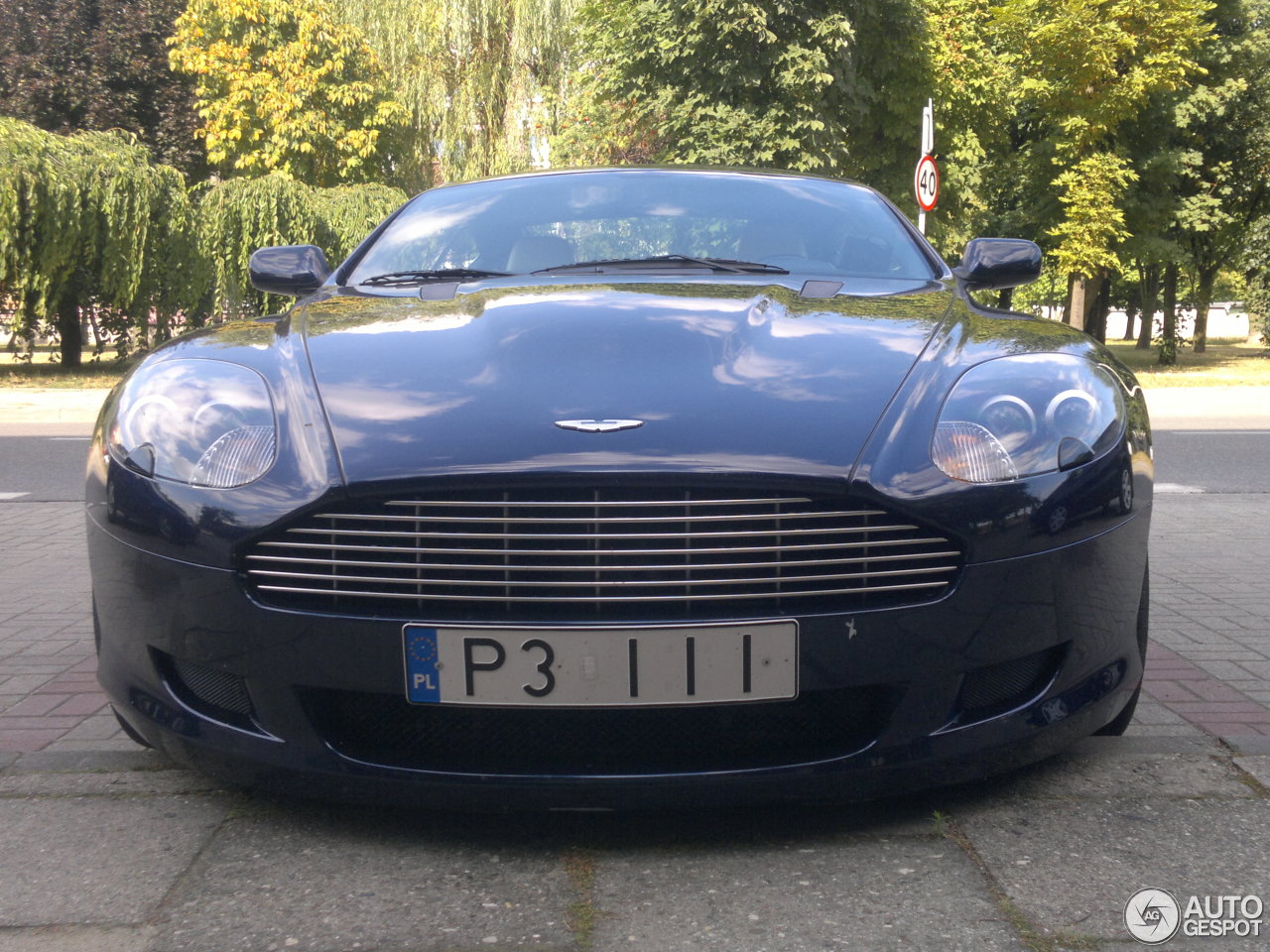 Aston Martin DB9