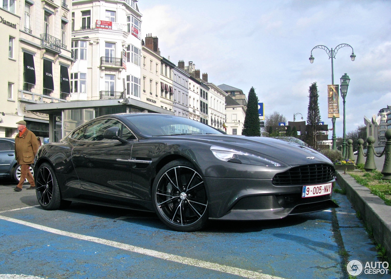 Aston Martin Vanquish 2013