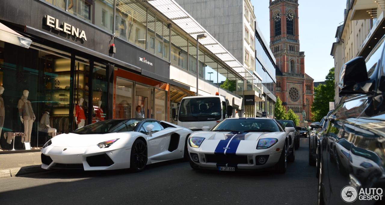 Ford GT