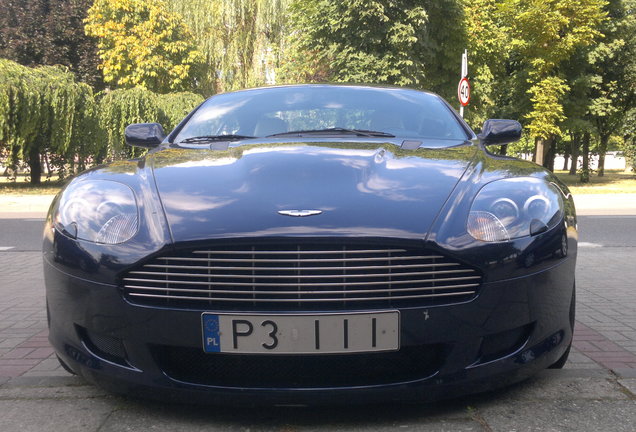 Aston Martin DB9