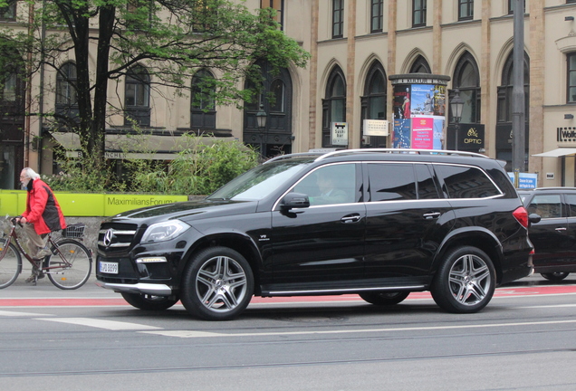 Mercedes-Benz GL 63 AMG X166