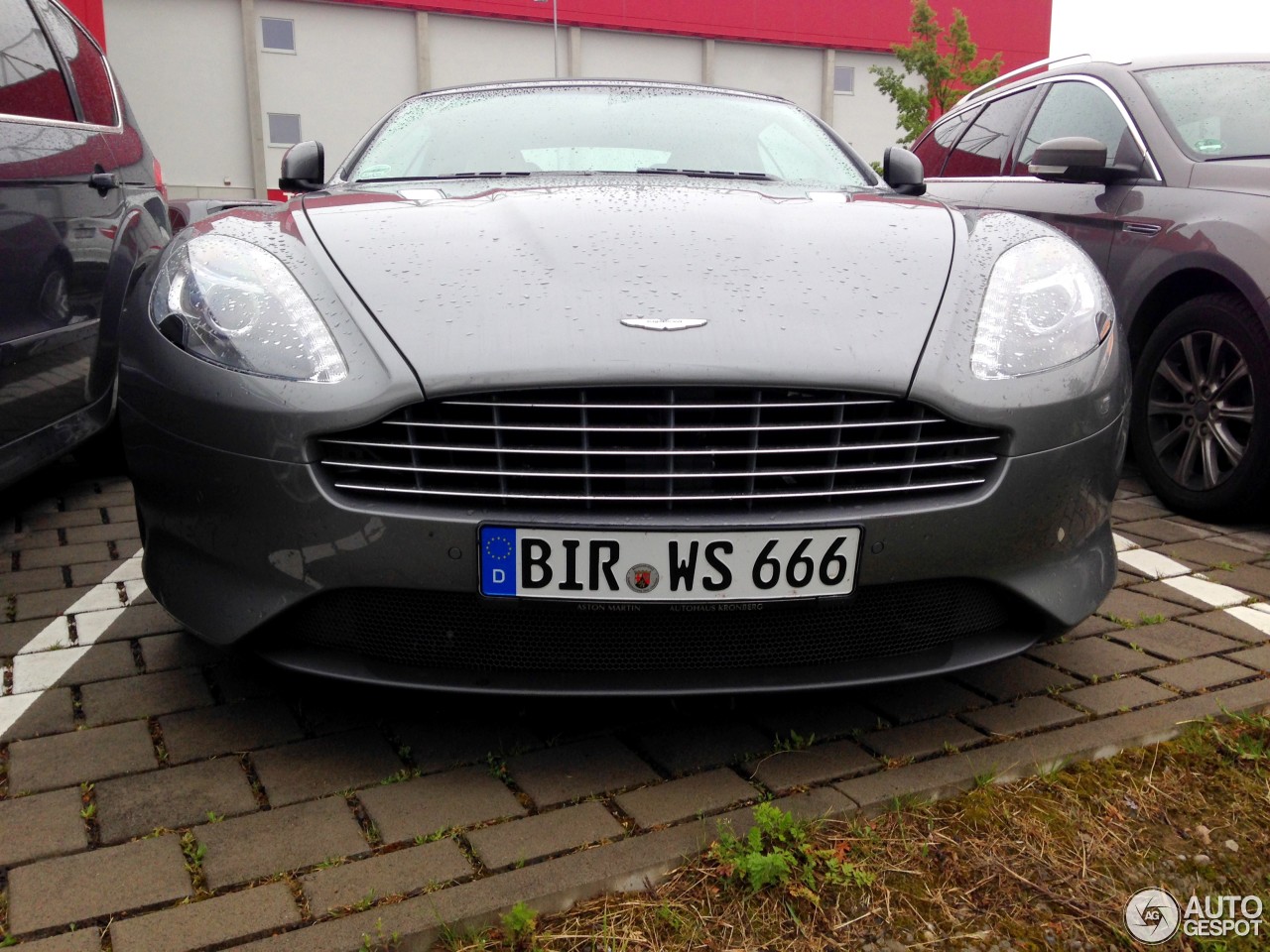 Aston Martin Virage Volante 2011