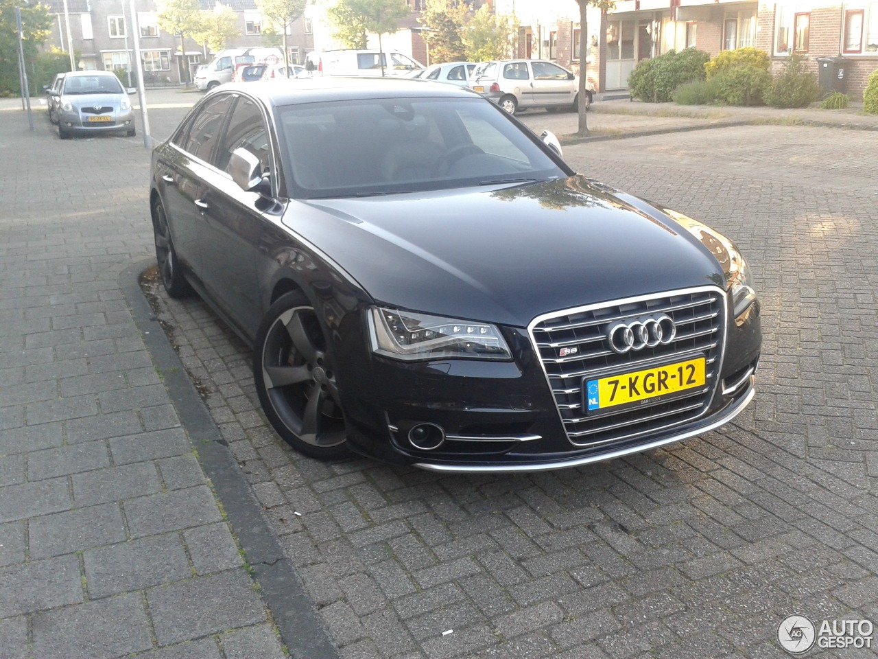 Audi S8 D4