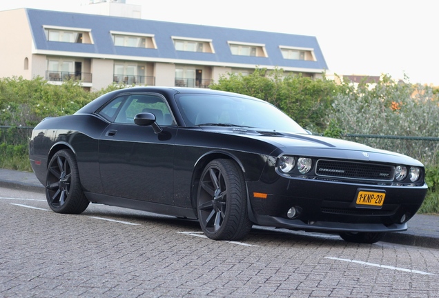 Dodge Challenger SRT-8