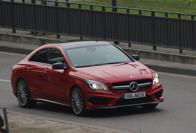 Mercedes-Benz CLA 45 AMG C117