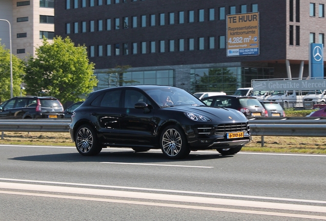 Porsche 95B Macan Turbo