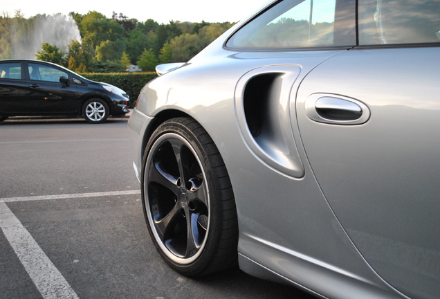 Porsche 996 Turbo