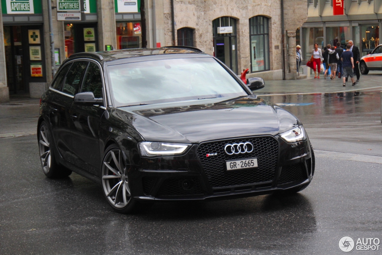 Audi RS4 Avant B8