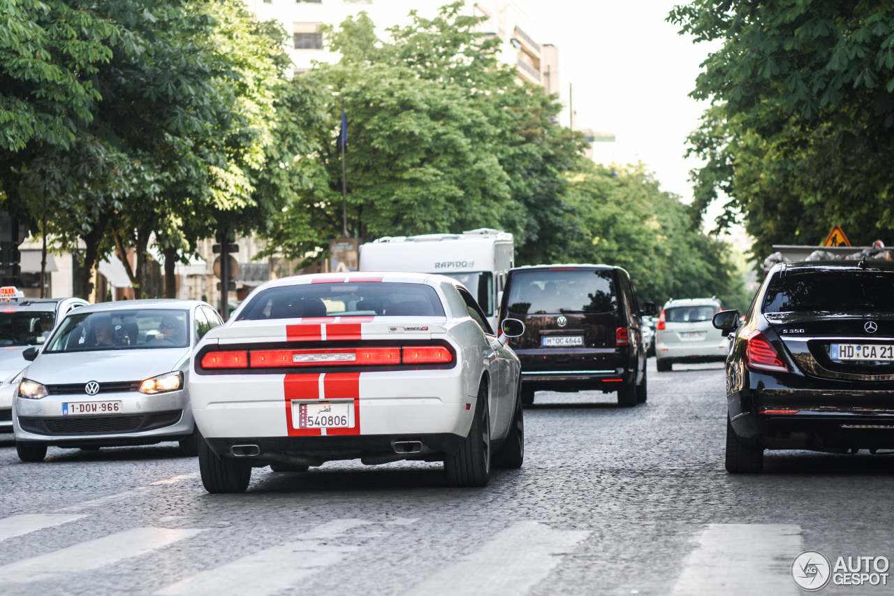 Dodge Challenger SRT-8 392