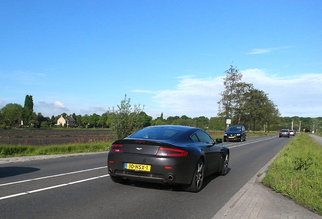 Aston Martin V8 Vantage