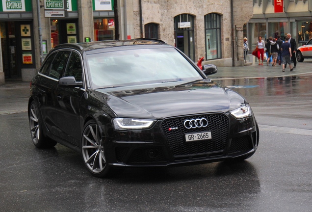 Audi RS4 Avant B8