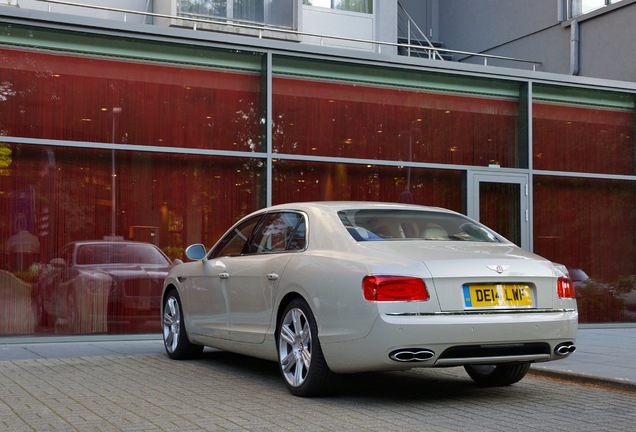 Bentley Flying Spur V8