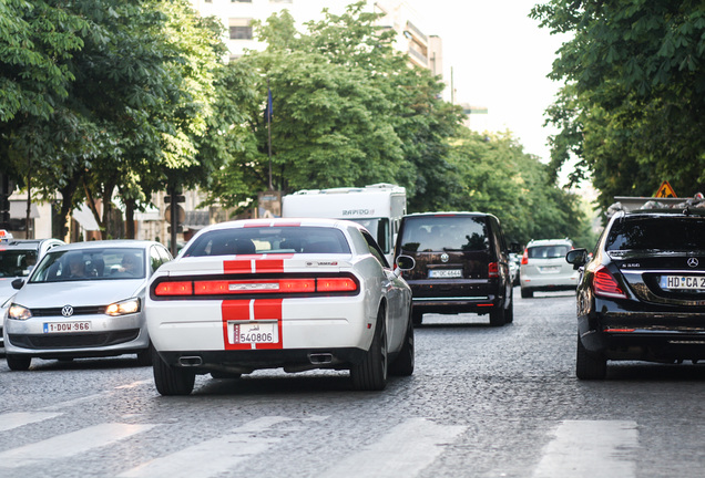 Dodge Challenger SRT-8 392