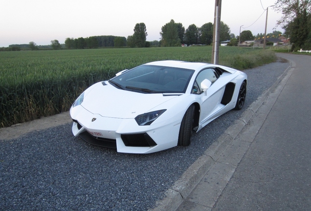 Lamborghini Aventador LP700-4