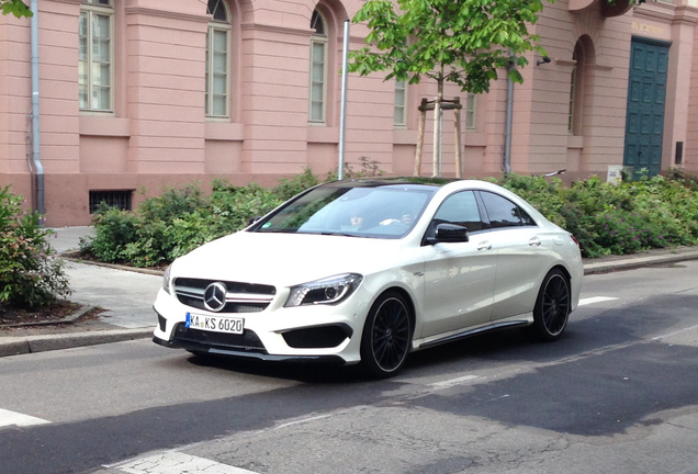 Mercedes-Benz CLA 45 AMG C117