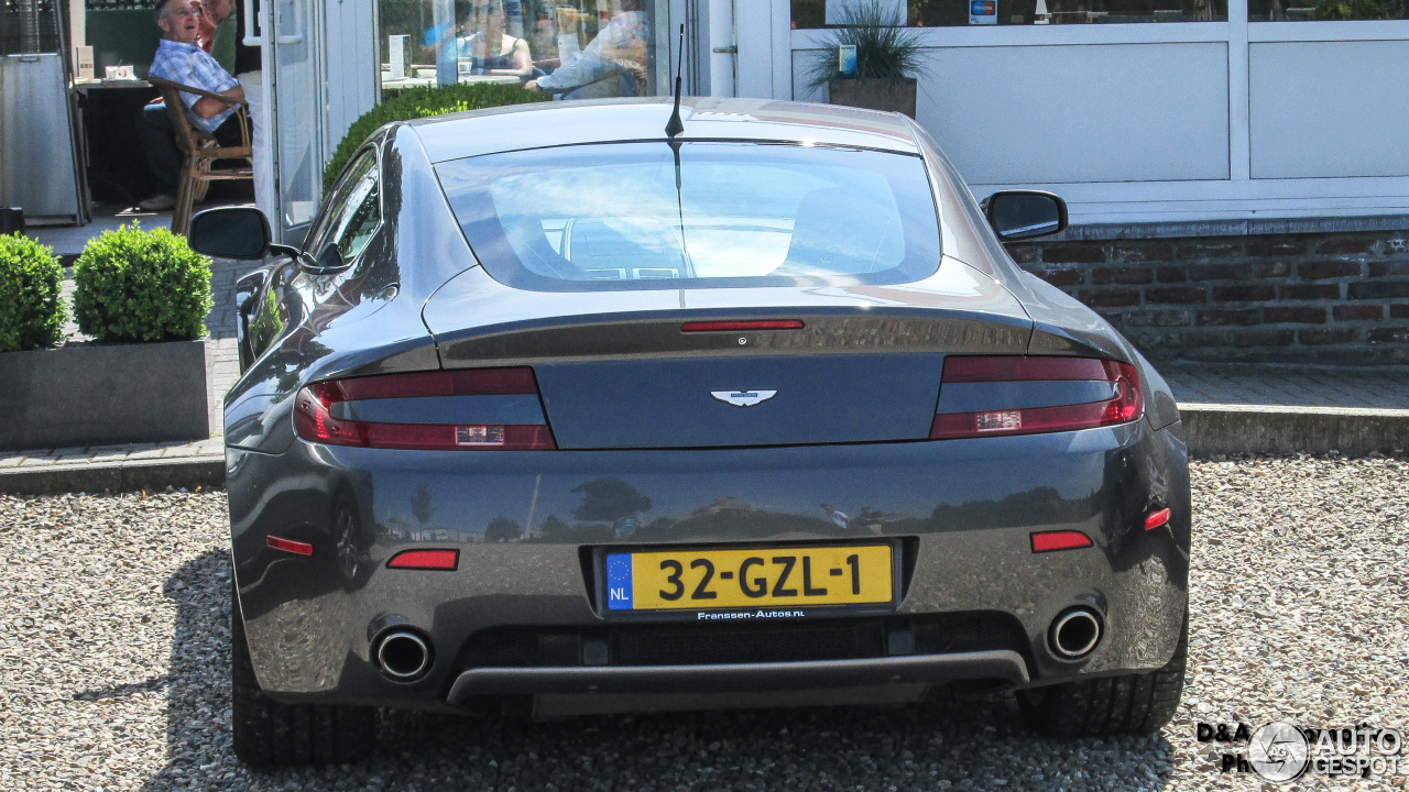 Aston Martin V8 Vantage