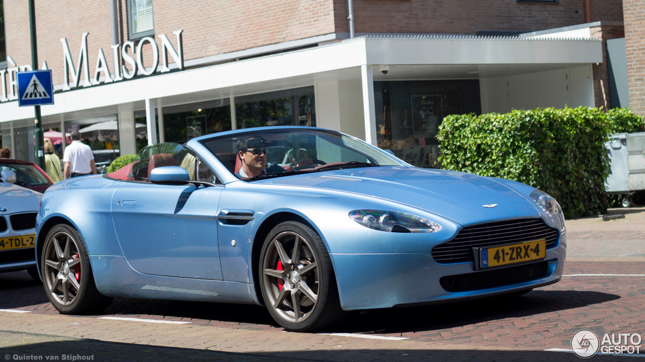 Aston Martin V8 Vantage Roadster