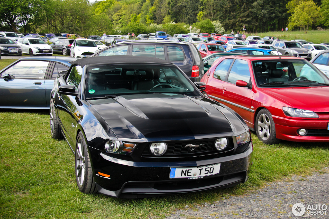 Ford Mustang GT Convertible 2011