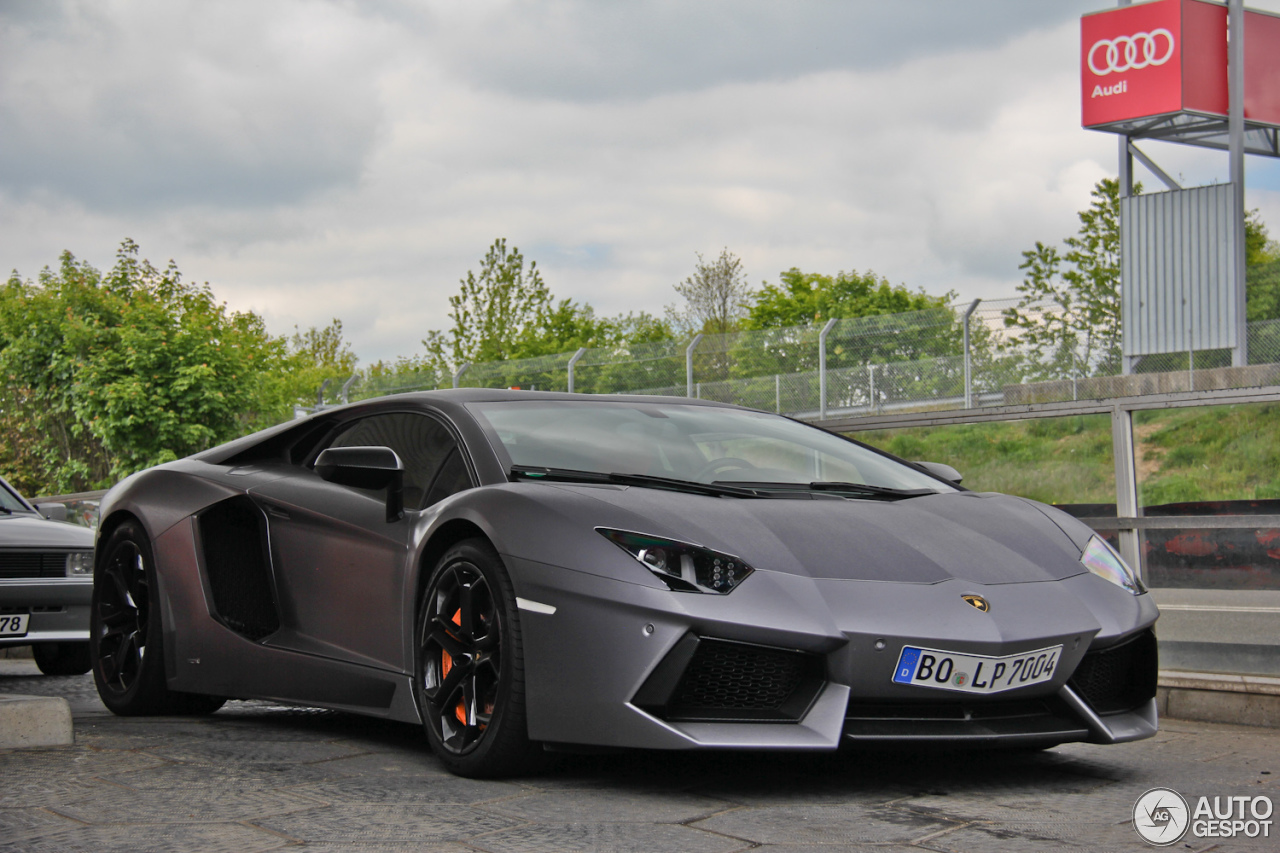 Lamborghini Aventador LP700-4