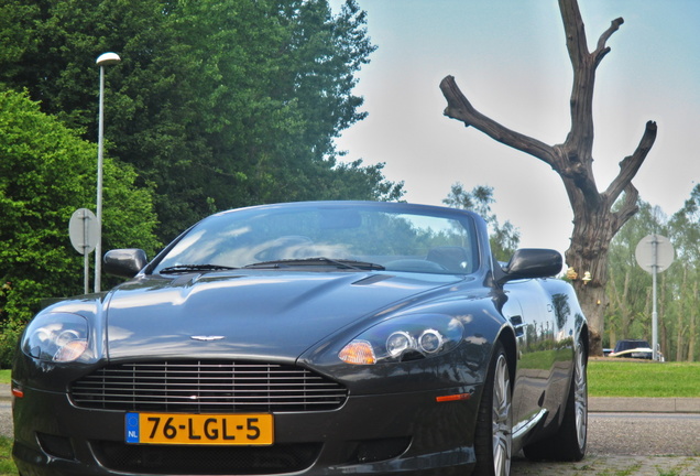 Aston Martin DB9 Volante