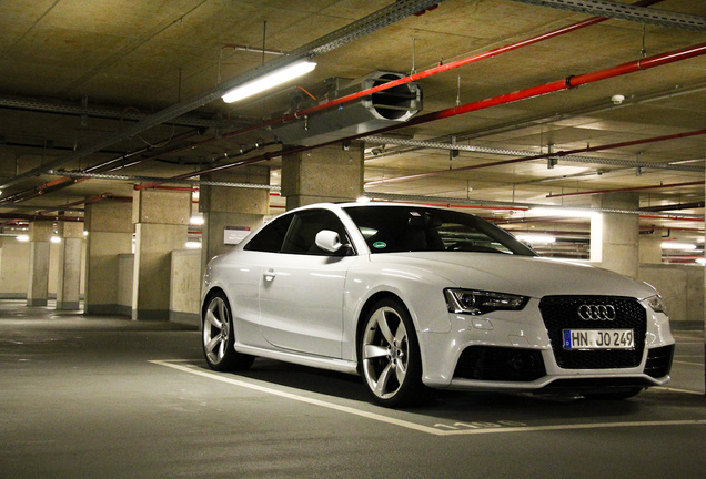 Audi RS5 B8 2012