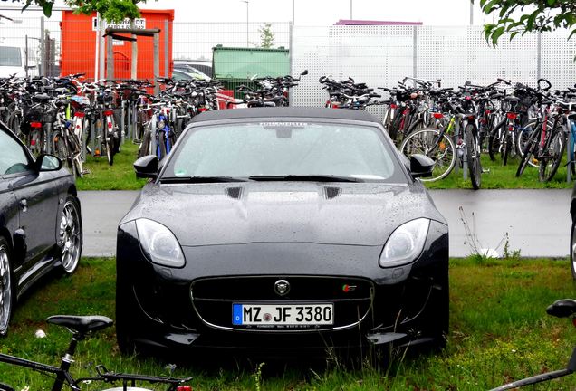 Jaguar F-TYPE S Convertible