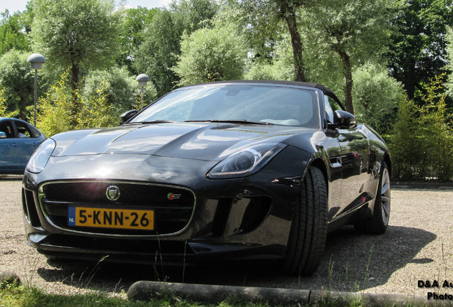 Jaguar F-TYPE S Convertible