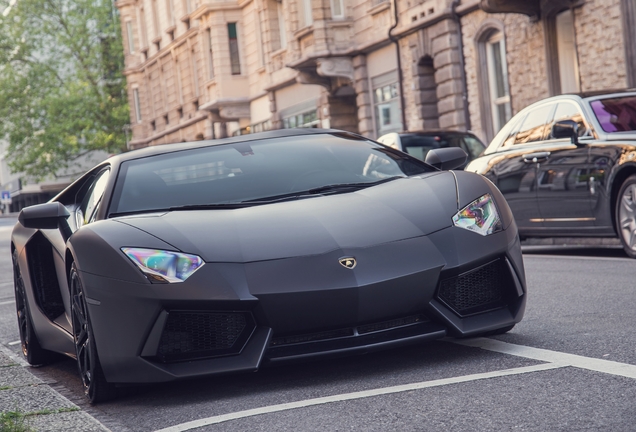 Lamborghini Aventador LP700-4