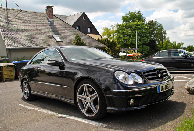 Mercedes-Benz CLK 63 AMG